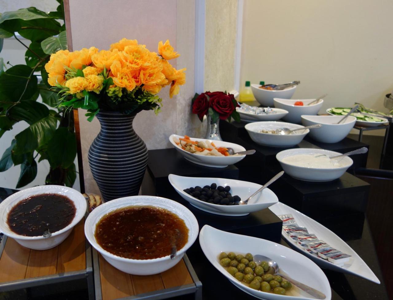 Grand Tayba Hotel Салалах Екстериор снимка