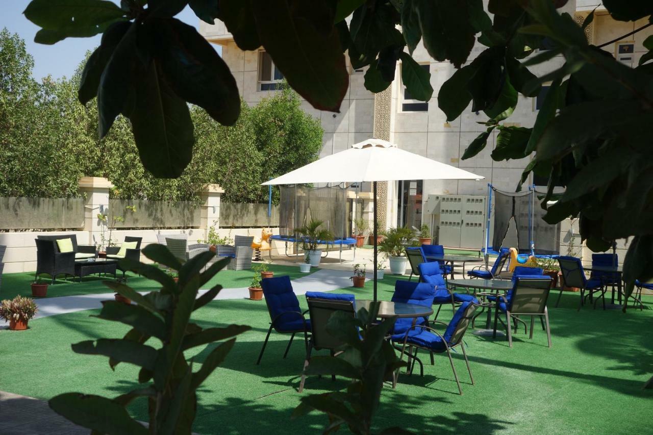 Grand Tayba Hotel Салалах Екстериор снимка